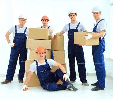 Local movers transporting belongings across Scotland