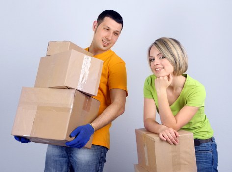 Removal van packed with boxes for a local Scottish move